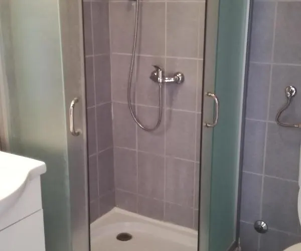 Apartment With Parking Spaces Barbat, Rab - 11472